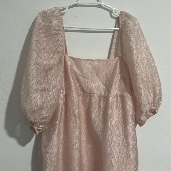 Textured Puff-Sleeve Dress - Picture 7 of 12